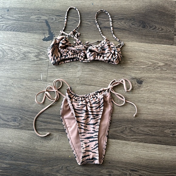 Abercrombie & Fitch Bikini Set - Picture 3 of 4